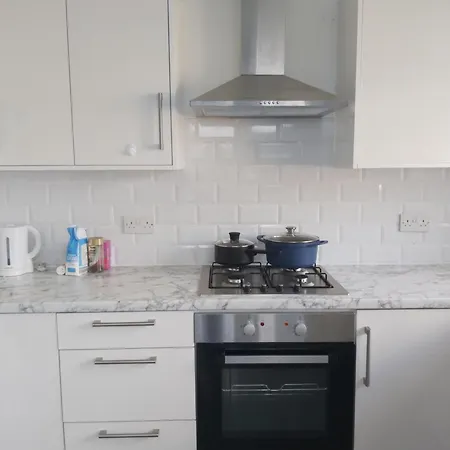 Δωμάτια σε οικογενειακή κατοικία Fresher Space *